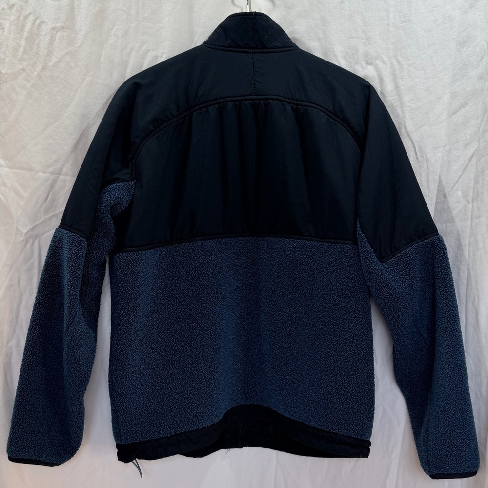 Under Armour Men’s Navy Blue Fleece Jacket with Black Panels - Picture 5 of 8
